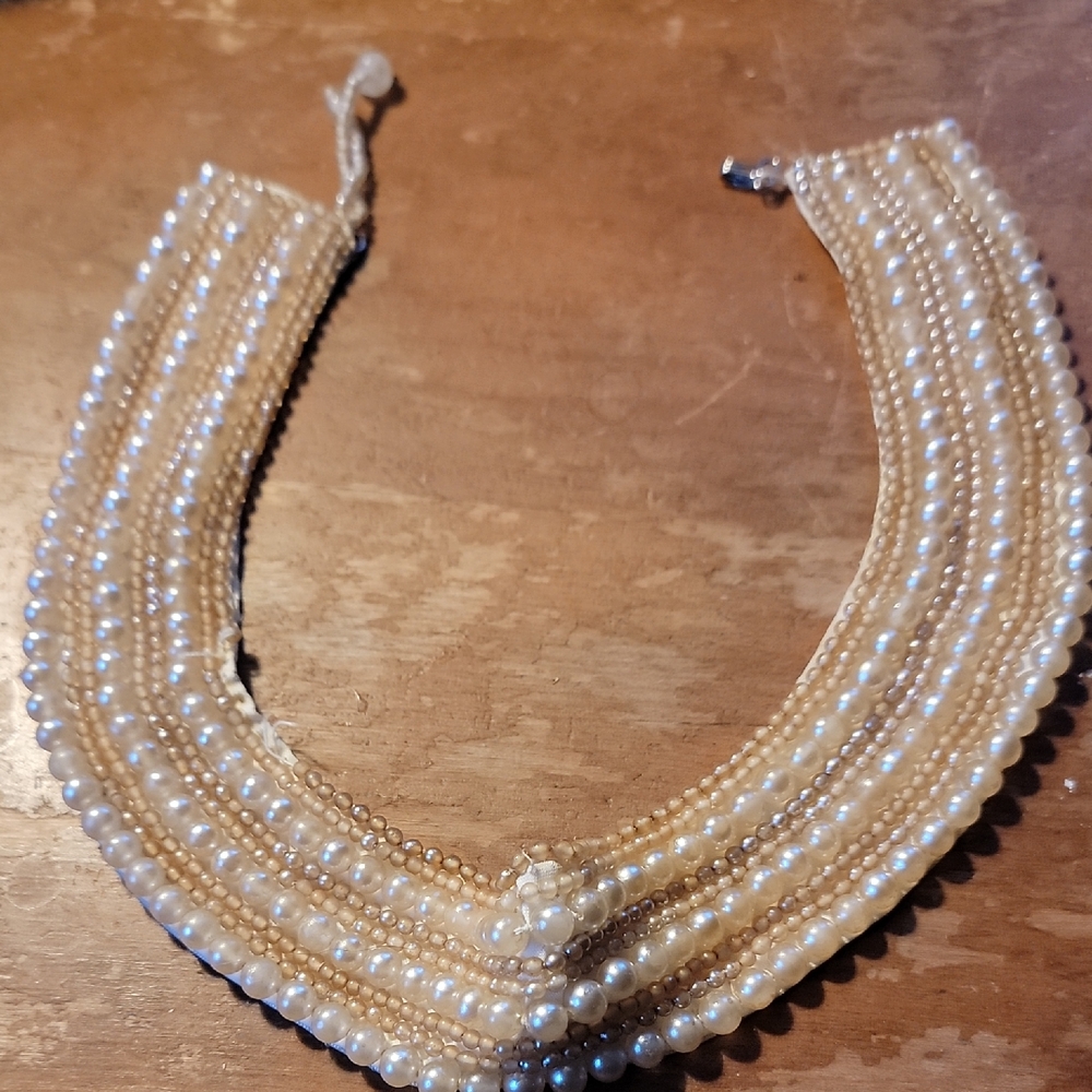 Elegant Pearl Choker Necklace